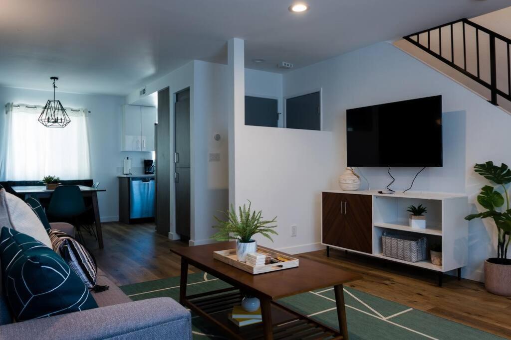 Stylish 2 Bed 1 And Half Bath Apartment Near Sofi Stadium, Lax, Forum Inglewood Dış mekan fotoğraf